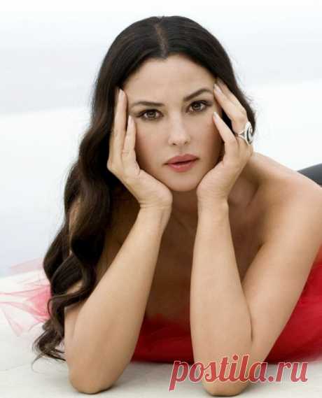 Моника Беллуччи (Monica Bellucci)
- 30 сентября, 1964