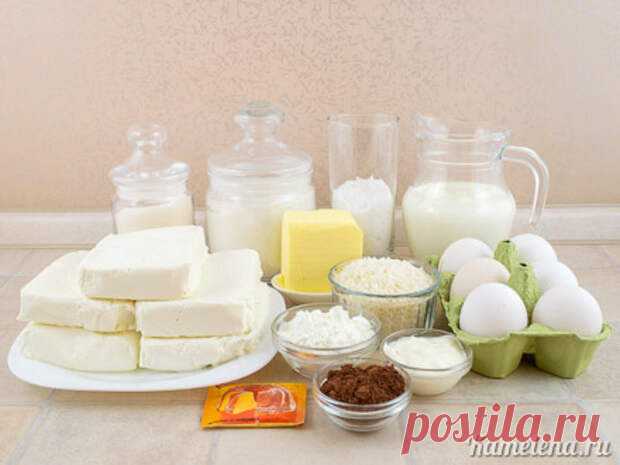Королевский творожный пирог 
Очень вкусная выпечка с творогом.
Ингредиенты:


250 г муки
120 г масла
100 г сахарной пудры
1 желток
2 ст. л. сметаны
2 ст. л. какао
0,5 ч. л. разрыхлителя

Начинка:

1 кг творога (мягкого, пастообр…
