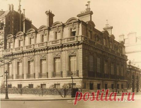 СТАРЫЙ И ПОЧТИ ИСЧЕЗНУВШИЙ ПАРИЖ