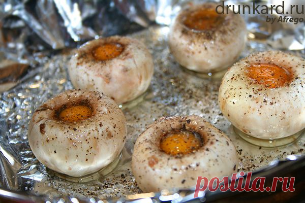 Запечённые шампиньоны с перепелиными яйцами | Четыре вкуса