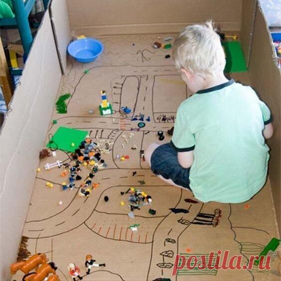 20 простых и дешёвых способов занять детей на карантине Да, форс-мажор в нашей жизни — штука редкая, но встречающаяся. и сейчас, когда вы сидите дома (а мы надеемся, что вы сидите!), вашим детям, да и вам тоже, надо чем-то занять себя — мультфильмы и компьютерные игры — это конечно хорошо. Но совсем малыши или те, кто уже устал от мультиков, хотят чтобы родители позанимались с ними. Поиграйте с детьми и мы вам подскажем во что! ...