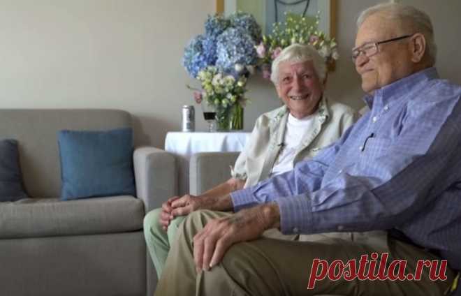 93-летний ветеран войны и его возлюбленная встретились спустя 70 лет.