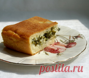 Быстрый (заливной) пирог с зелёным луком и яйцом рецепт с фотографиями