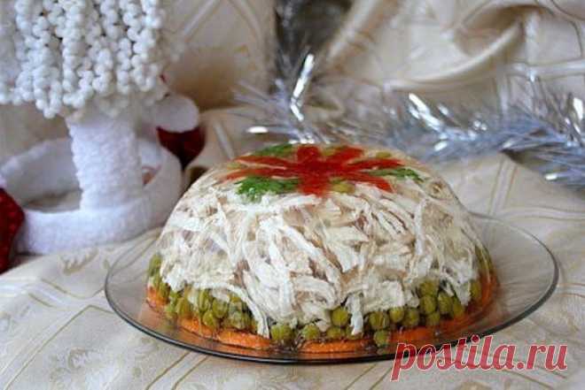 Заливное из курицы — блюдо, которым гордится моя семья