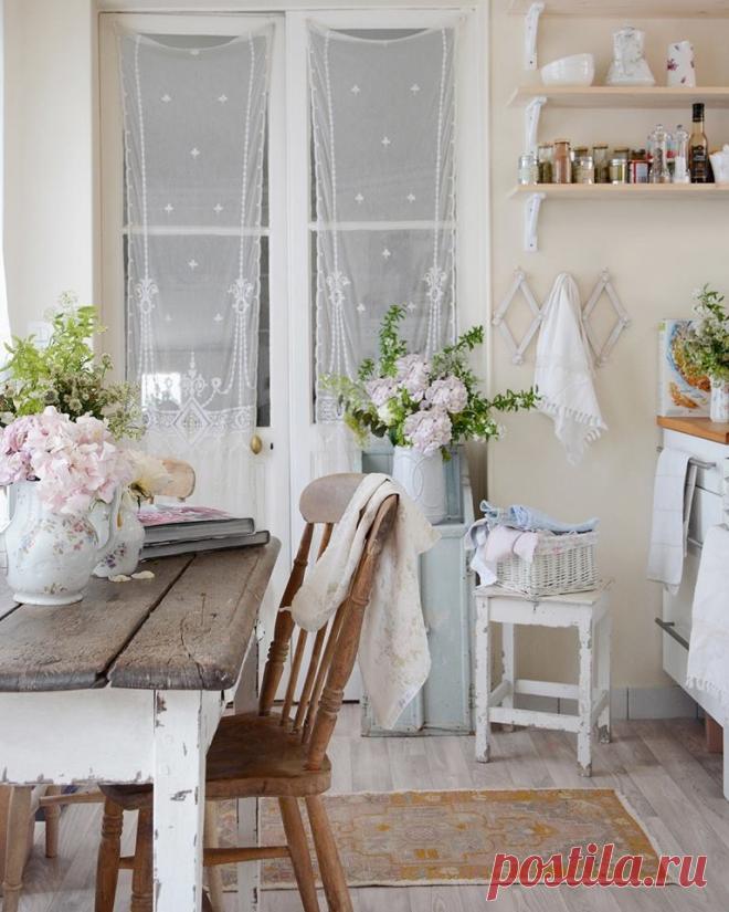 (4) Blueberries and Cream Antiques and Delicious Desserts - Home