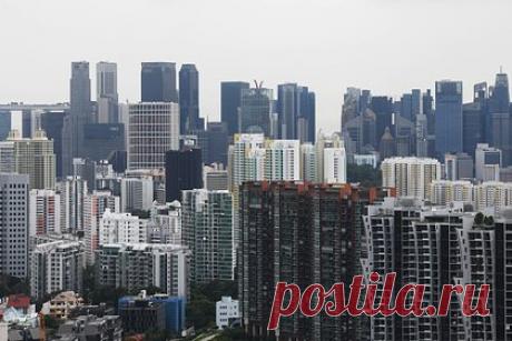 Россия поставила рекордные объемы мазута в две азиатские страны. В текущем месяце Россия экспортировала в Сингапур и Малайзию рекордные объемы мазута и вакуумного газойля (продукт перегонки мазута для дальнейшей переработки) — отгрузки по итогам марта превысили 1,1 миллиона тонн. Поставки российских нефтепродуктов пополнили и так перенасыщенные азиатские рынки, отмечают трейдеры.