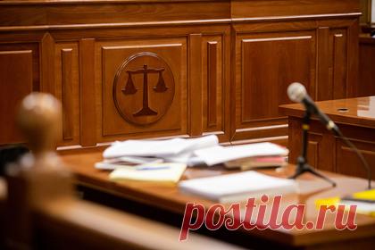 Вора в законе Камо Горьковского заподозрили в высоком статусе в преступном мире. Вор в законе Камо Сафарян, известный в криминальном мире как Камо Горьковский, стал фигурантом уголовного дела. 60-летнего законника подозревают в преступлении, предусмотренном статьей 210.1 УК РФ («Занятие высшего положения в преступной иерархии»). Горьковский получил статус в Тбилиси в 1982 году.