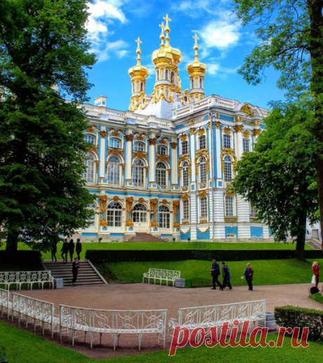 Екатерининский дворец в Царском Селе.

Фото: Vnikav18