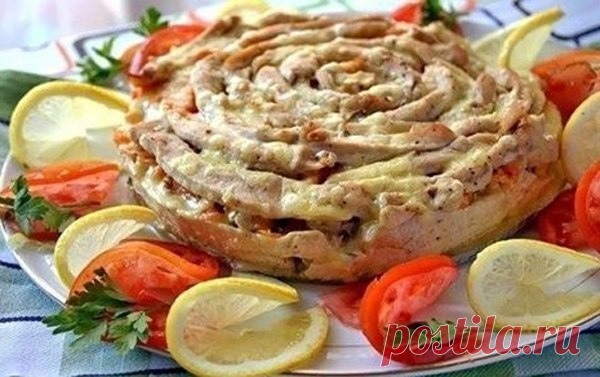Ароматная и сочная запеканка из куриного филе с грибами отлично подойдет для вкусного ужина