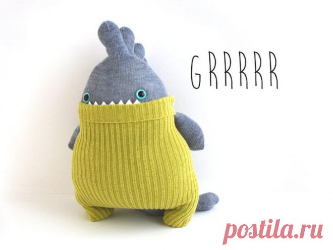 theRemakerie: игрушки из старых свитеров (трафик) /  или кардиган: вторая жизнь / ВТОРАЯ УЛИЦА