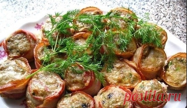 Вкусная горячая закуска «Буржуй в телогрейке» Моя прекрасная дача Вкусная горячая закуска «Буржуй в телогрейке» Буржуй в телогрейке — это блюдо настоящая бомба Вкус просто объедение, а аромат стоит такой, что даже самый сытый не сможет удержаться...