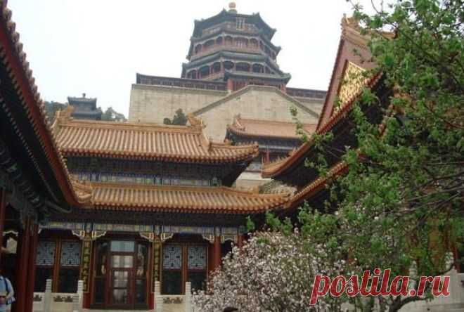 10 самых прекрасных королевских дворцов в мире