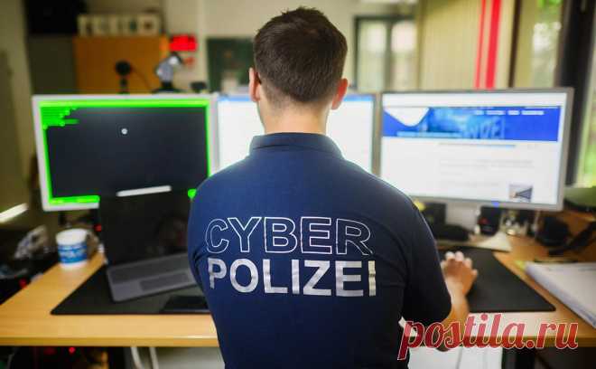 Спецгруппа в Германии займется борьбой с «кремлевским доппельгангером». Немецкие власти неоднократно обвиняли «связанных с Кремлем» хакеров в кибератаках и распространении фейков. Москва все обвинения отвергала. Теперь правительство ФРГ решило собрать спецгруппу для борьбы с дезинформацией