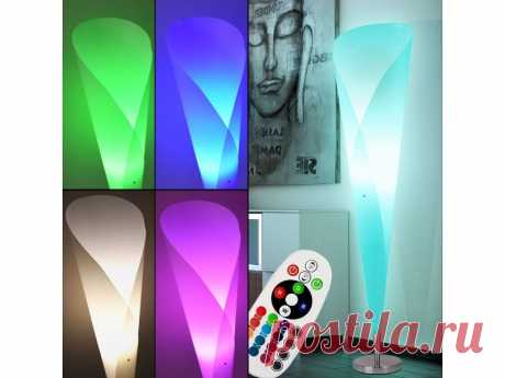 Stāvlampa ar RGB Spuldzi un pulti - Mans Dīvāns