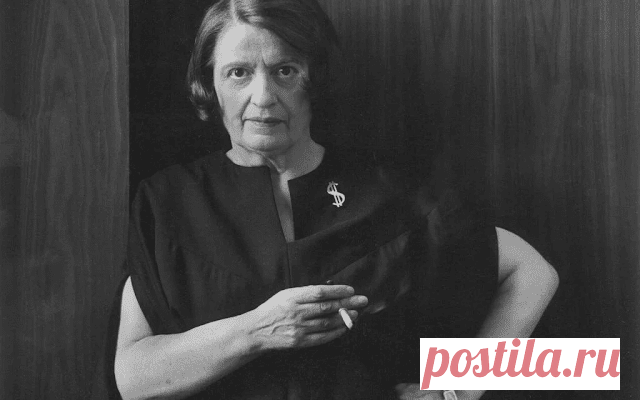 Какие выводы можно сделать о мужчине, взглянув на его женщину: цитаты Айн Рэнд
Весьма интересную мысль высказала писательница, автор книги «Атлант расправил плечи», Айн Рэнд. Она утверждает: мужчину нужно оценивать не по количеству денег, которые он сумел заработать, не по должности и чину, не по гениальным изобретениям, а по женщине, которая находится с ним рядом. Она — его зеркальное отражение, маркер всех его качеств. Она — та цель, […]
Читай пост далее на сайте. Жми ⏫ссылку выше