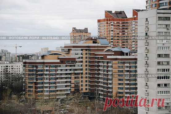 Moscow city buildings architecture, view from above, urban cityscape (2012 год) Редакционное фото, фотограф Ilaronsia / Фотобанк Лори