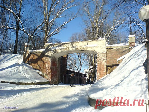 Мостик Вздохов в Лопатинском саду в Смоленске