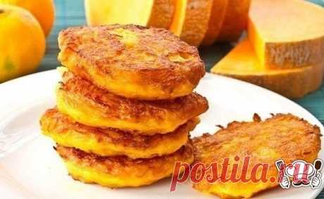 Т0П-8 рецептов оладушек на любой вкус 
 
Оладьи – простое блюдо, у которого тысячи рецептов, каждый из которых находит своих поклонников. Мы подобрали для вас ТОП-7 самых вкусных. 
 
Для начала давайте вспомним классический рецепт. 
 
Ингредиенты: 
 
Яйца куриные — 1 шт. 
Кефир — 1/2 л 
Сахар — 1/2 стакана 
Мука — 2 стакана 
Сода — 1 ч. л. 
Уксус — 1 ч. л. 
Растительное масло 
 
Приготовление: 
 
Взбейте яйцо с сахаром, постепенно добавляя муку и кефир. Следите за тем, что...