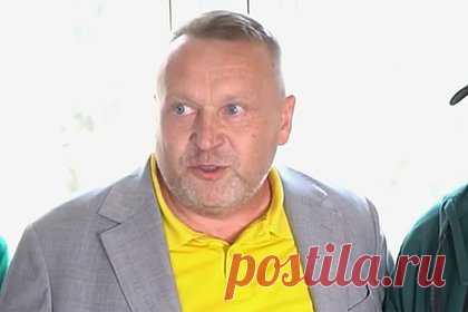 В Минобороны Украины отреагировали на коррупционный скандал с закупками для ВСУ. Министерство обороны Украины (МОУ) расторгло все контракты с пулом компаний украинского бизнесмена Игоря Гринковича из-за коррупционного скандала с закупками для Вооруженных сил Украины (ВСУ). После публикации в СМИ статьи Минобороны приняло решение о разрыве тех договоров, которые предварительно были заключены.