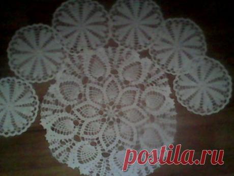 Салфеточки-подтарельники.