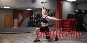 Прокачка: тренировка с одной гантелью нагрузит всё тело за 15 минут - Лайфхакер