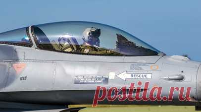 Кирби: обучение украинских лётчиков пилотированию F-16 начнётся в скором времени. Обучение украинских лётчиков пилотированию F-16 начнётся в скором времени, заявил координатор по стратегическим коммуникациям Совета национальной безопасности Белого дома Джон Кирби. Читать далее