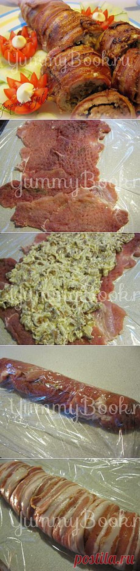 Мясной рулет с грибами в беконе - пошаговый рецепт с фото
Для реализации этого рецепта потребуется приложить немного усилий и времени, но результат непременно порадует мужскую половину вашей семьи! Да и дамам этот рулет придется по вкусу...