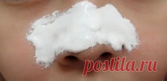 Маски против черных точек. 1. жидкий теплый мед издавна используется в косметологии, как природный очиститель и антисептик. Нанесите тонкий слой меда на лицо, через 10-15 минут смойте теплой водой. Так же можно использовать сме...