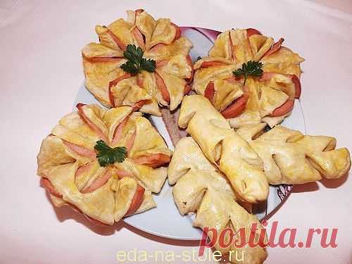 БУЛОЧКИ - ЦВЕТОЧКИ и ЛИСТОЧКИ !!!  **Фантазийные с колбасными изделиями.