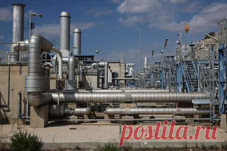 Европейские страны успешно заместили часть российского газа. По итогам 2022 года европейским странам удалось успешно заместить часть недополученных объемов газа из России — регион рекордно нарастил импорт сжиженного природного газа (СПГ) из других стран. Поставки составили около 125 миллионнов тонн, оценил аналитик Проектного центра по ESG «Сколтеха» Сергей Капитонов.