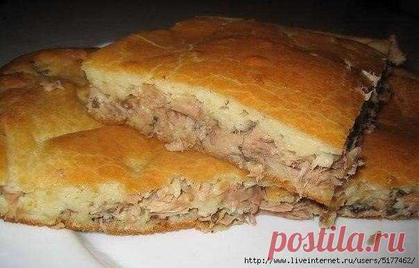 Пирог с сардинами и рисом
