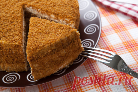 Самый вкусный медовик: рецепты от «Едим Дома»