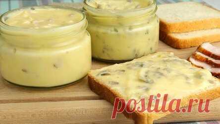 Плавленый сыр из творога с беконом и грибами за 20 минут