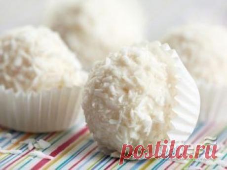 Самый простой рецепт приготовления домашнего “Рафаэлло” — Фактор Вкуса