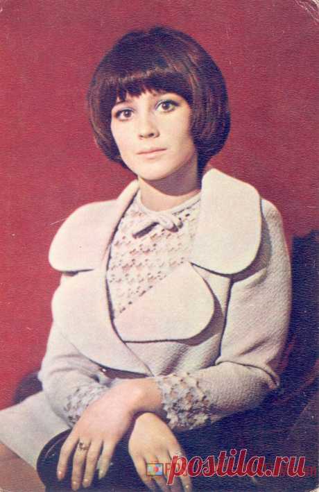 1971. Наталья Варлей - о1382 | POSTCARDSMUSEUM.com