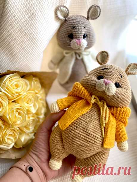 PDF Хомяк Арсений крючком. FREE crochet pattern; Аmigurumi animal patterns. Амигуруми схемы и описания на русском. Вязаные игрушки и поделки своими руками #amimore - хомяк в кофточке с капюшоном, хомячок из обычной пряжи.