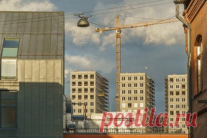 В Москве недосчитались одного вида новостроек. В январе 2023 года в Москве резко уменьшился объем предложения новых квартир и апартаментов, находящихся на стадии котлована. В массовом сегменте в первом месяце текущего года объем предложения новостроек на стадии котлована относительно декабря предыдущего снизился с 25 процентов до 11 процентов.