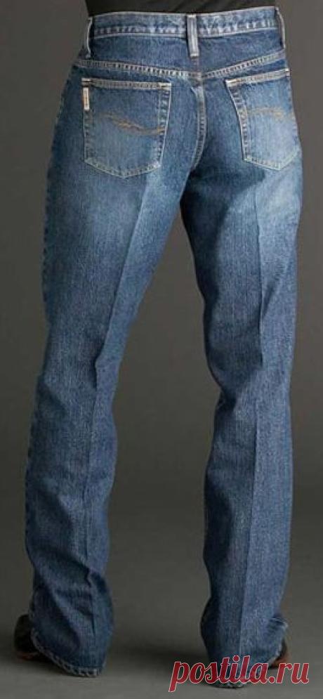 Джинсы Cinch® Dooley Dark Stonewash Jeans – сочетают в себе классические и молодежные тренды современной джинсовой моды, законодателем которой являются США. Эти американские джинсы выполнены из Premium Denim плотностью 13,25 унций, состоящего из 100 хлопка. Шлифование, потертости джинсов сделаны вручную. Бесплатная доставка.
