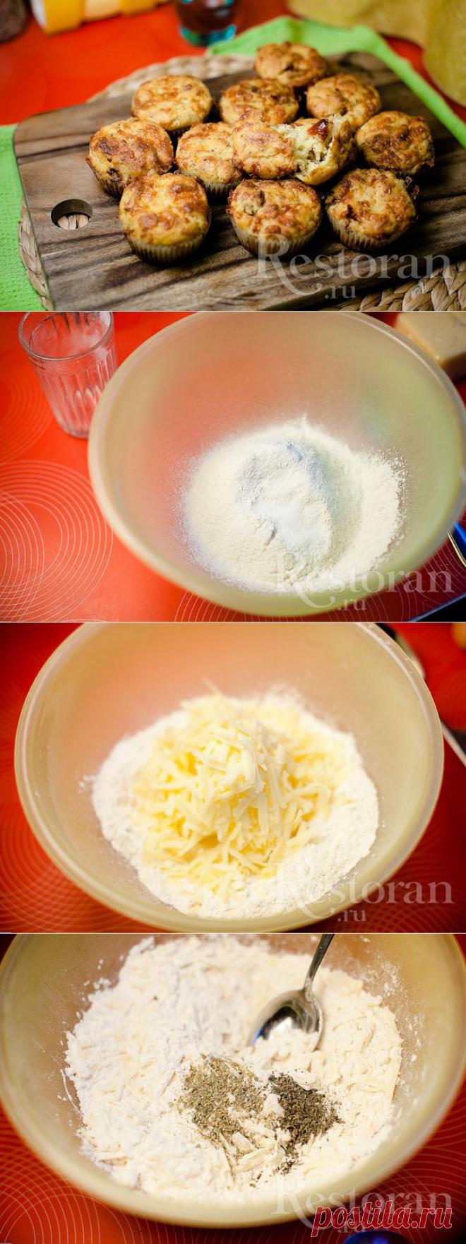 Рецепт: Маффины с сыром и вялеными томатами