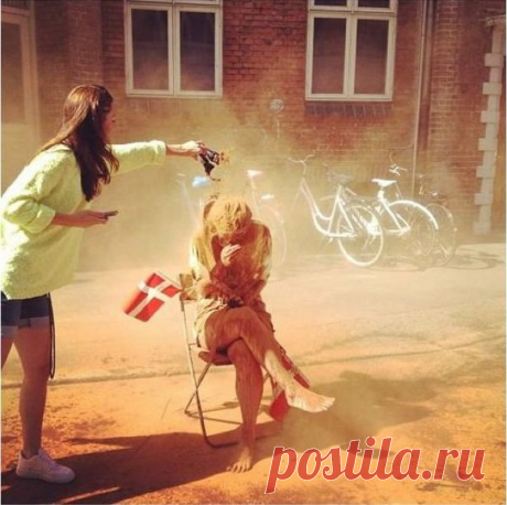 Посыпание корицей, рынок невест и другие странные традиции разных стран, связанные с одинокими людьми . Милая Я