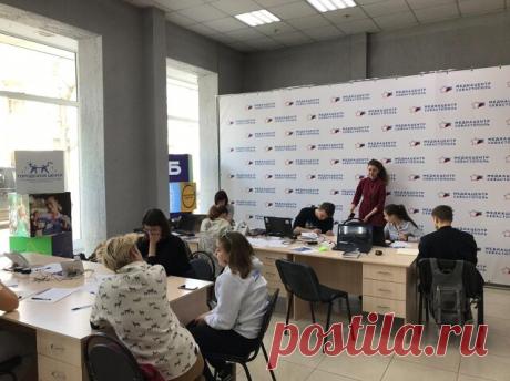 С 10:00 в медиацентре Севастополь работает горячая телефонная линия волонтерского штаба помощи «МЫ ВМЕСТЕ». 

Задачи созданного колл-центра: информирование жителей города о ситуации с коронавирусной инфекцией и о
рганизация адресной помощи пожилым севастопольцам, находящимся в группе повышенного риска. 

ТЕЛЕФОН ГОРЯЧЕЙ ЛИНИИ: +7(8692) 22-72-27