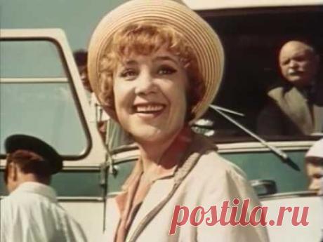 Королева бензоколонки (1962) фильм