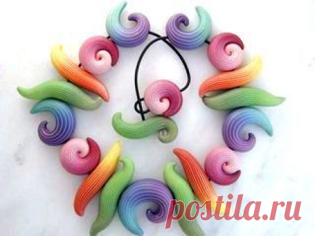 Kato striped polymer clay beads. Tute is also in Donna's book on Millefiori Techniques. #Polymer #Clay #Tutorials