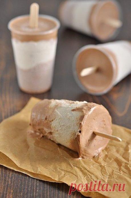 Сливочно-бананово-шоколадное мороженое. .