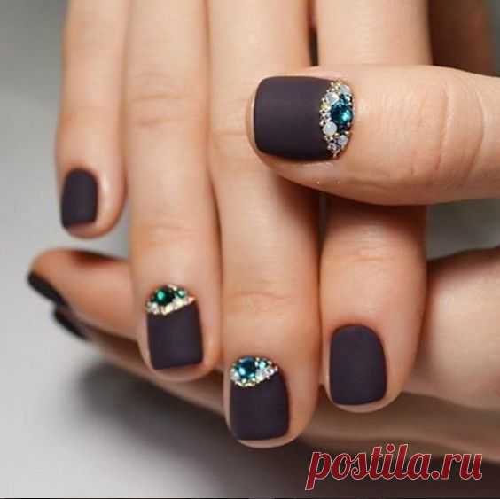 Черный маникюр на короткие и длинные ногти