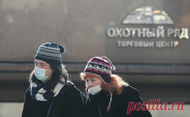 Крупный рантье и владелец «Охотного ряда» передаст активы в ЗПИФ. Бизнесмен Александр Занадворов проводит реструктуризацию владения своими активами: более 1 млн кв. м недвижимости, включая «Охотный ряд», перейдут в ЗПИФ. Смена формы владения дает ряд преимуществ, в том числе и налоговых