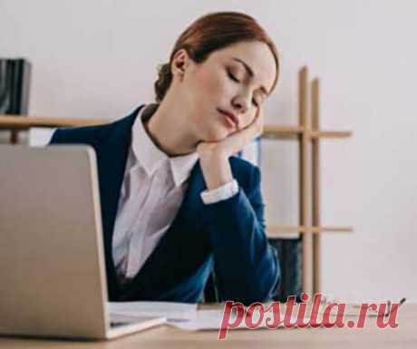 По секрету всему свету&amp;#8230; | Дневная сонливость. Как с ней бороться. Заснуть ночью – проблема для многих людей. В результате, днем состояние хуже некуда, хочется спать. Однако, дневная сонливость имеют под собой ряд других причин помимо ночного недосыпа.