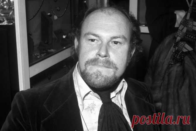 Тимоти Уэст, 20 октября, 1934
 • 12 ноября 2024