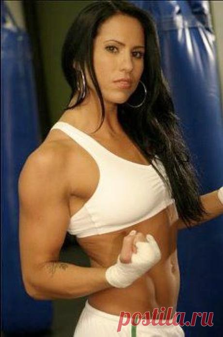 Сердце львицы. Взгляд волчицы !!!. Добавлена фотография в альбом 18+ Female Fitness Models. здесь есть...