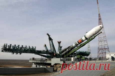 «Решетнев» оценил стоимость космической связи. Стоимость мегагерца космической связи, обеспечиваемой «Российскими космическими системами», снижается и составляет менее тысячи долларов в месяц. Такую оценку ТАСС на полях саммита Россия — Африка, проходящего в «Экспофоруме» в Санкт-Петербурге 27-28 июля, дал гендиректор «Решетнева» Евгений Нестеров.